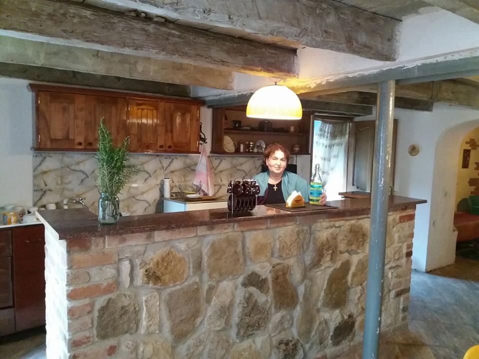 Beruka Guest House Koetaisi Buitenkant foto